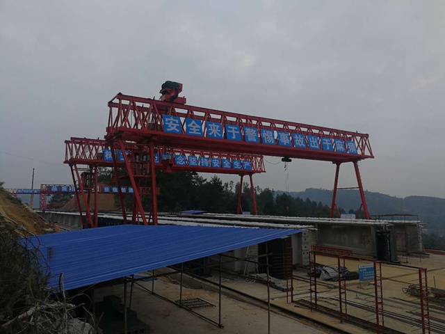 辽宁沈阳龙门吊厂家 5吨龙门吊淋雨施工危险性