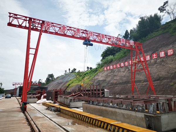 江苏泰州龙门吊出租80T-20m二手龙门吊品种齐全