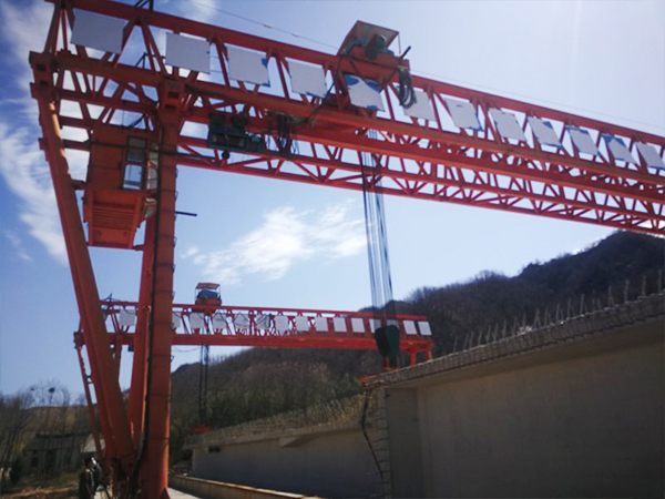 山西运城龙门吊厂家出租50t双梁吊钩门式起重机