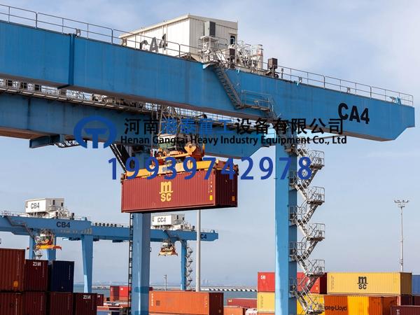 双小车集装箱龙门吊的协同效率如何最大化